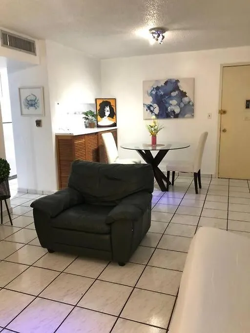 شقة سان خوان  في Beach Apt At Marbella Del Caribe 3 0*,  بورتوريكو