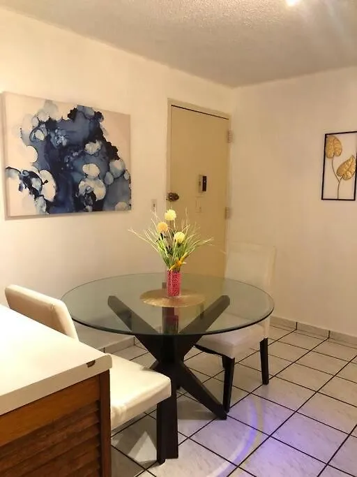 شقة سان خوان  في Beach Apt At Marbella Del Caribe 3 0*,  بورتوريكو